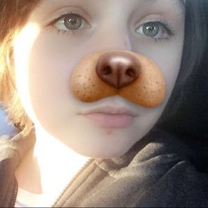 Meet your Posher, Adriana